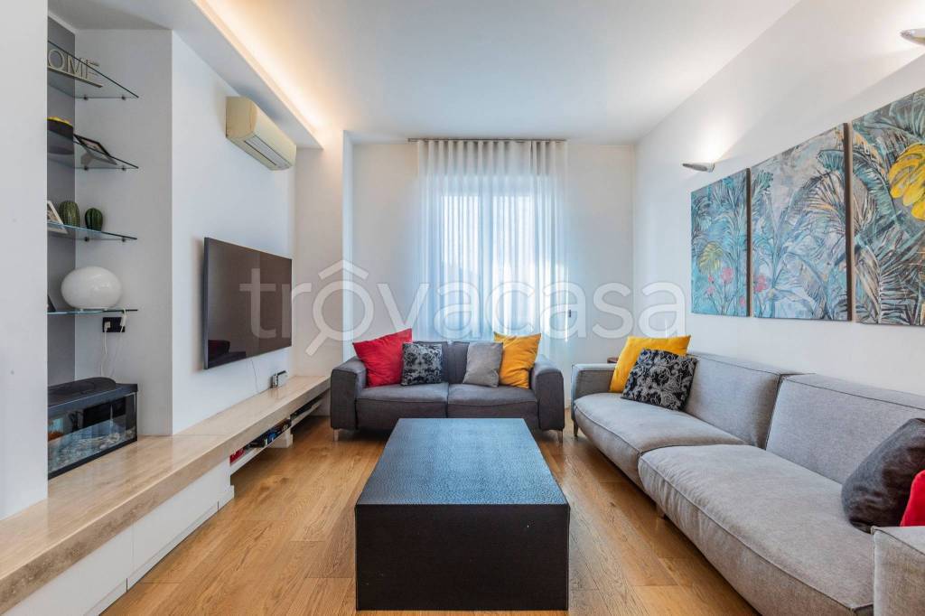 appartamento in vendita a Legnano