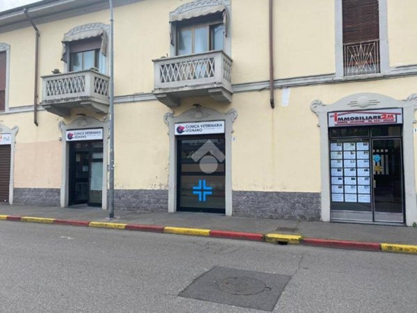 negozio in vendita a Legnano