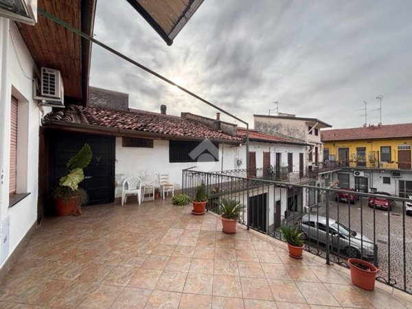 locale commerciale in vendita a Legnano