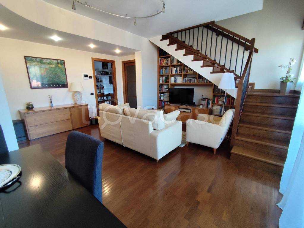 appartamento in vendita a Legnano