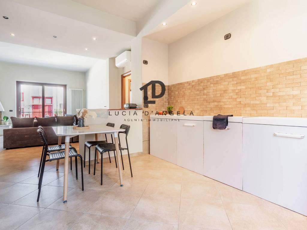 casa indipendente in vendita a Legnano