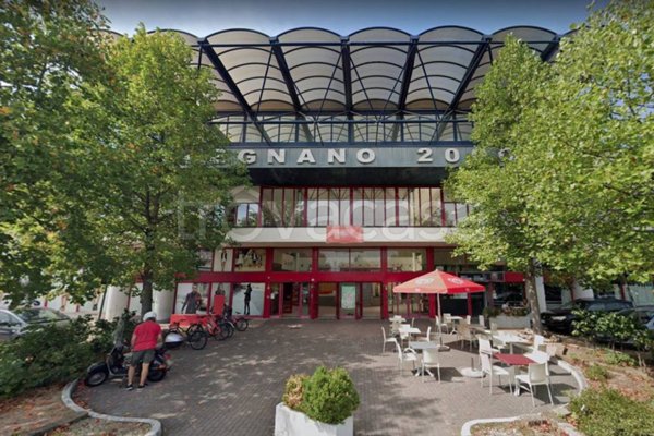 negozio in vendita a Legnano