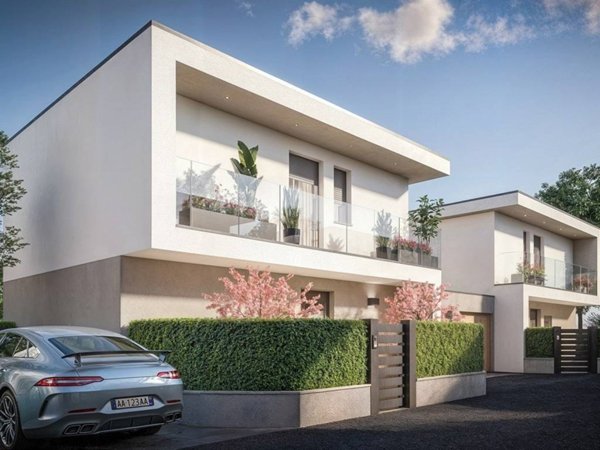 casa indipendente in vendita a Legnano