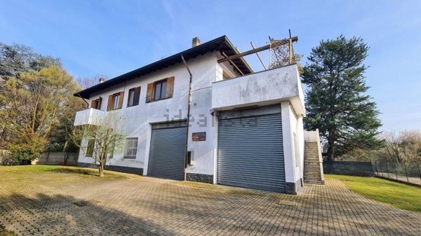 intera palazzina in vendita a Legnano