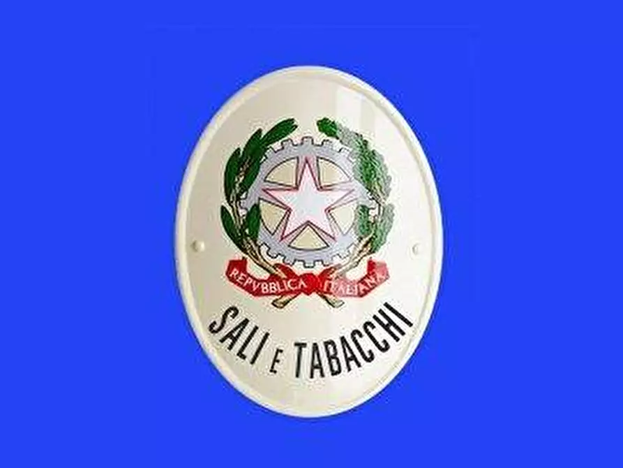 negozio in vendita a Legnano