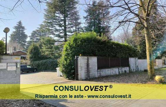 casa indipendente in vendita a Legnano