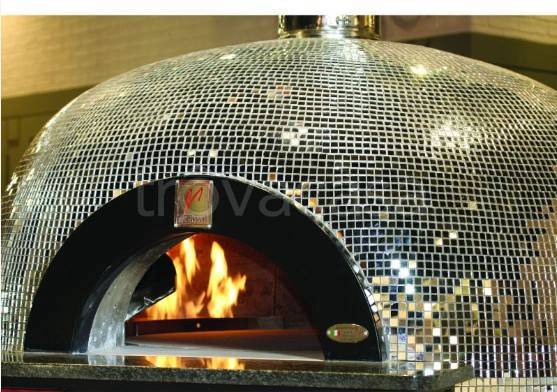 negozio in vendita a Legnano