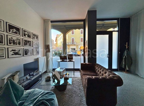 negozio in vendita a Legnano