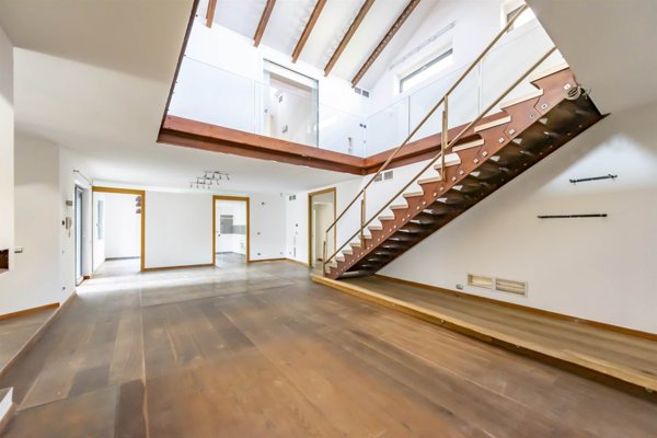 casa indipendente in vendita a Legnano