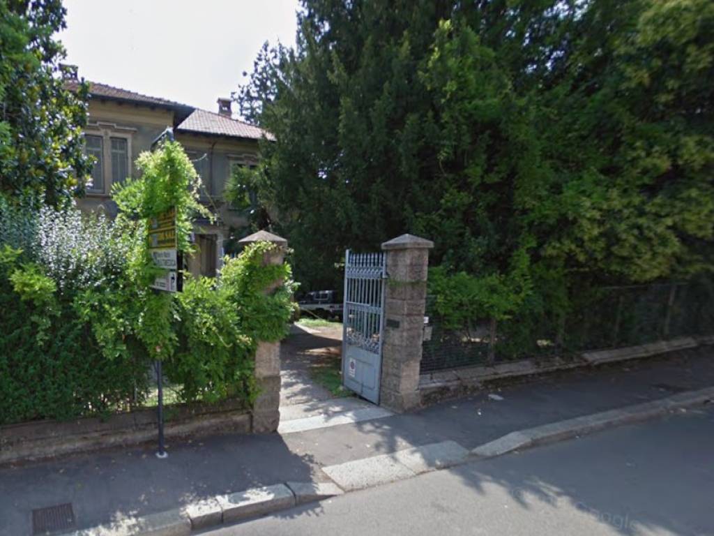 casa indipendente in vendita a Legnano