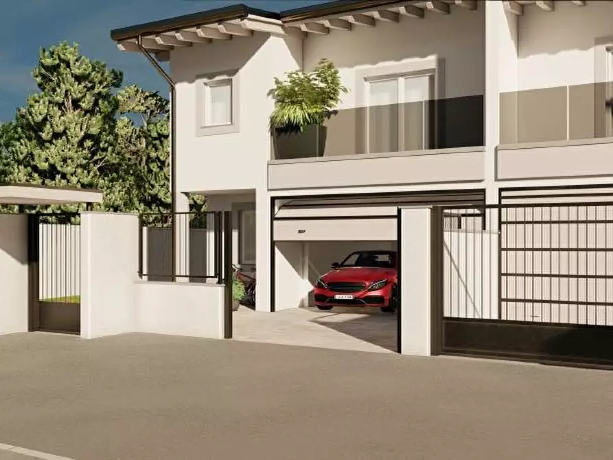 casa indipendente in vendita a Legnano