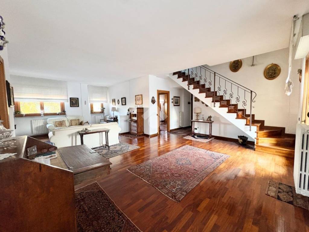 appartamento in vendita a Legnano