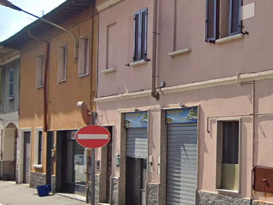 negozio in vendita a Legnano