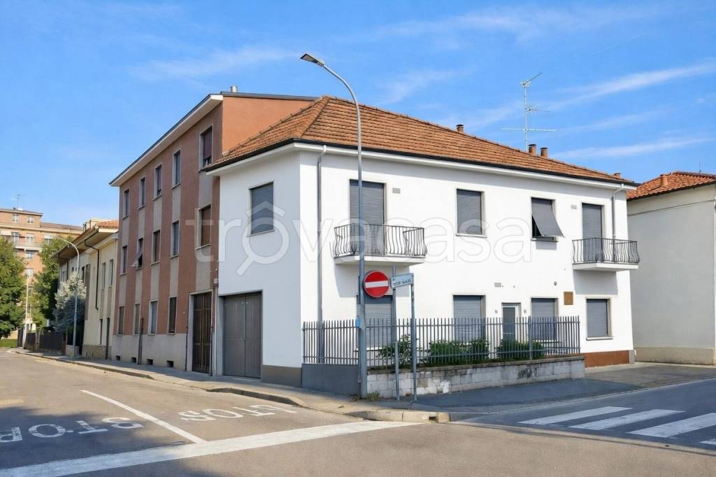 appartamento in vendita a Legnano
