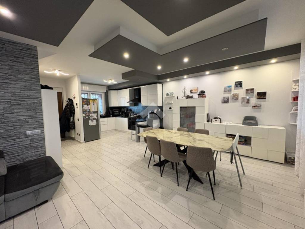 casa indipendente in vendita a Legnano