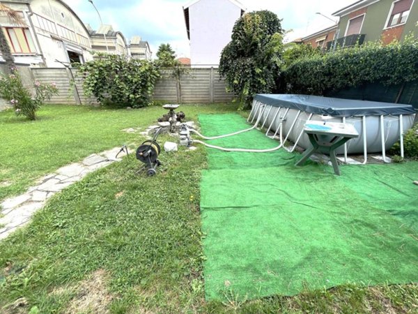 casa indipendente in vendita a Legnano