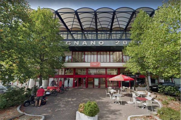 negozio in vendita a Legnano