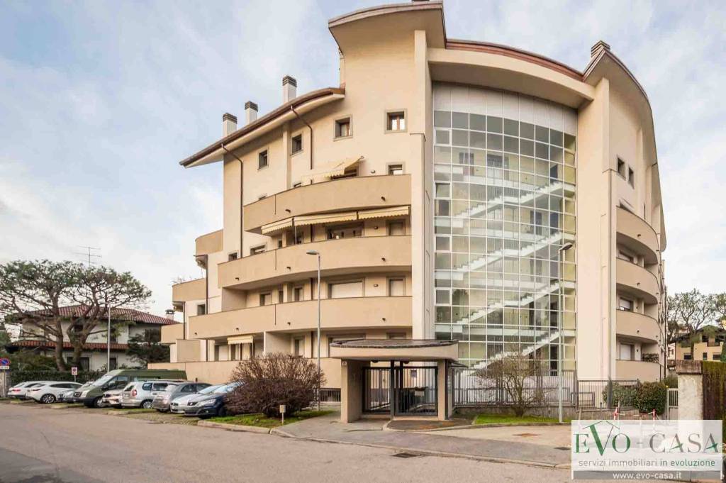 appartamento in vendita a Legnano