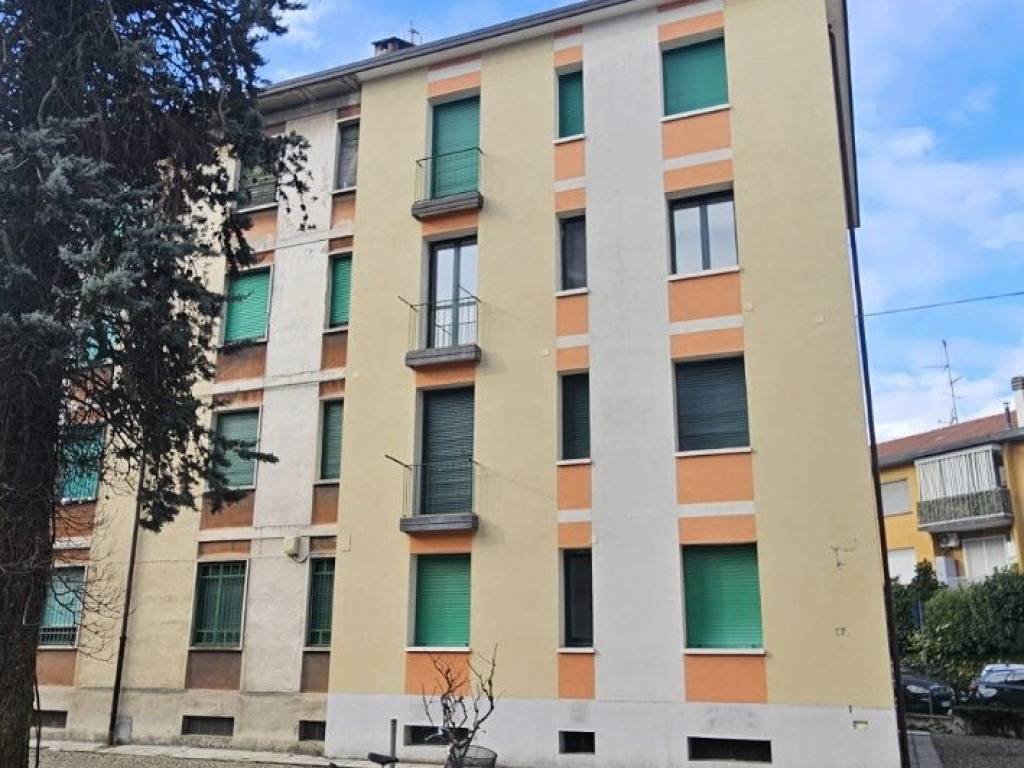 appartamento in vendita a Legnano
