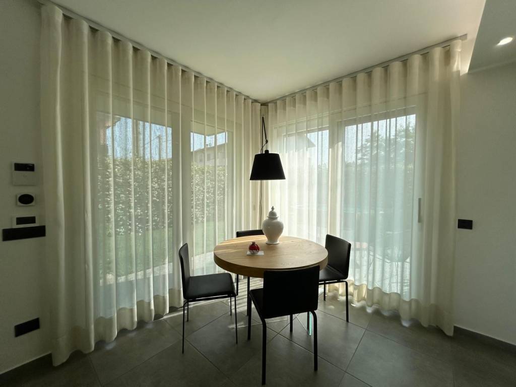 casa indipendente in vendita a Legnano