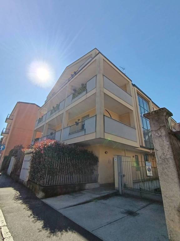 appartamento in vendita a Legnano