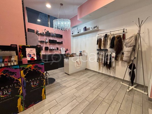 negozio in vendita a Legnano