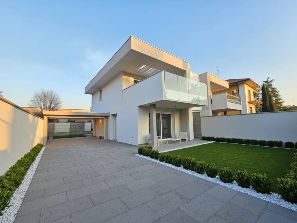casa indipendente in vendita a Legnano