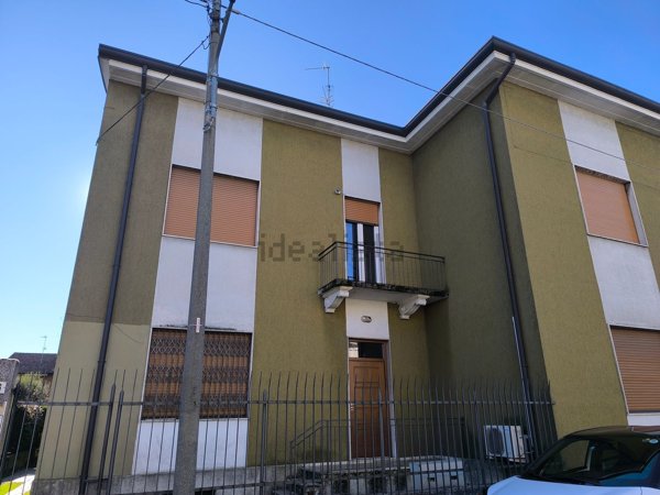 casa indipendente in vendita a Legnano