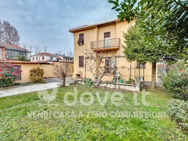 casa indipendente in vendita a Legnano