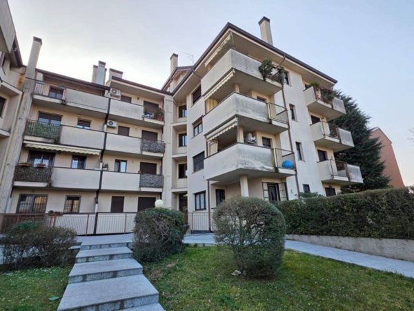 appartamento in vendita a Legnano