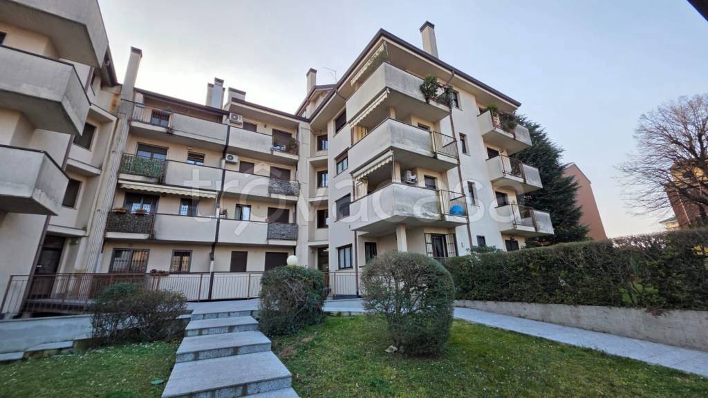 appartamento in vendita a Legnano