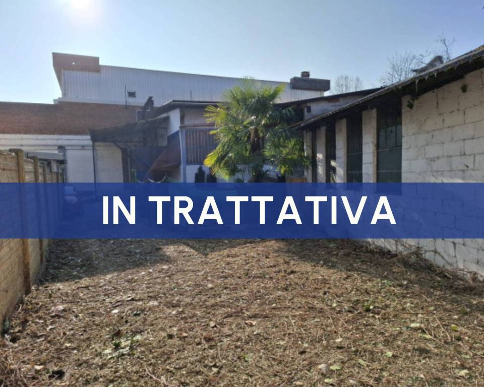 casa indipendente in vendita a Legnano