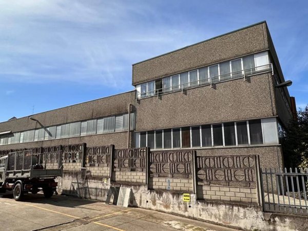 ufficio in vendita a Legnano