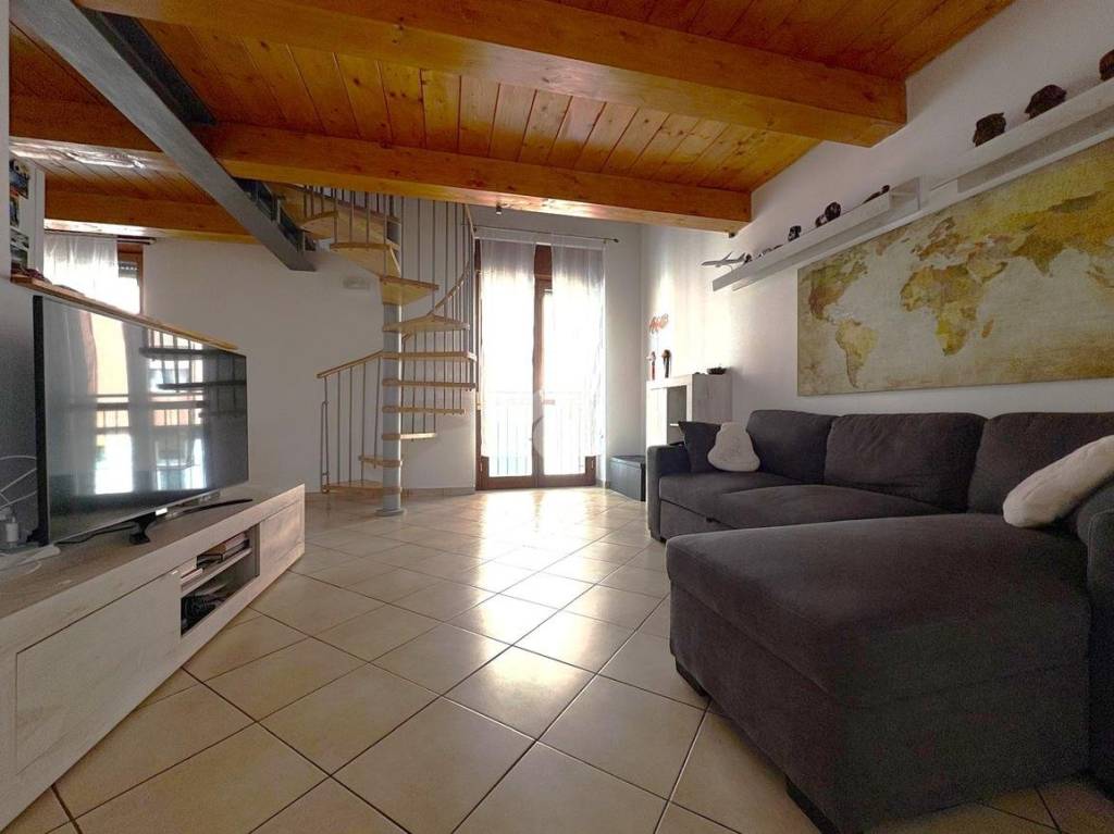 appartamento in vendita a Legnano