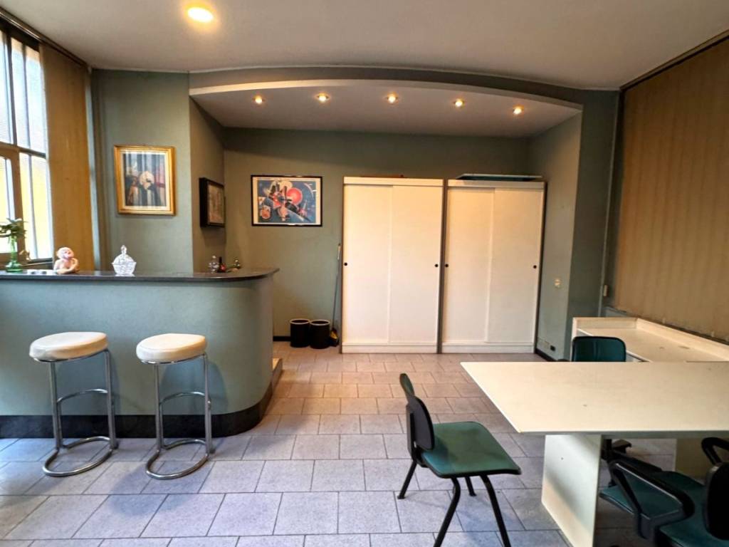 ufficio in vendita a Legnano