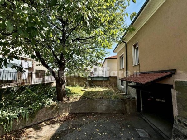 casa indipendente in vendita a Legnano