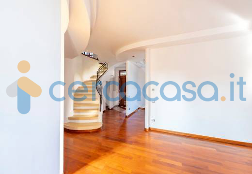 casa indipendente in vendita a Legnano