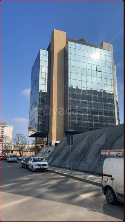 ufficio in vendita a Legnano