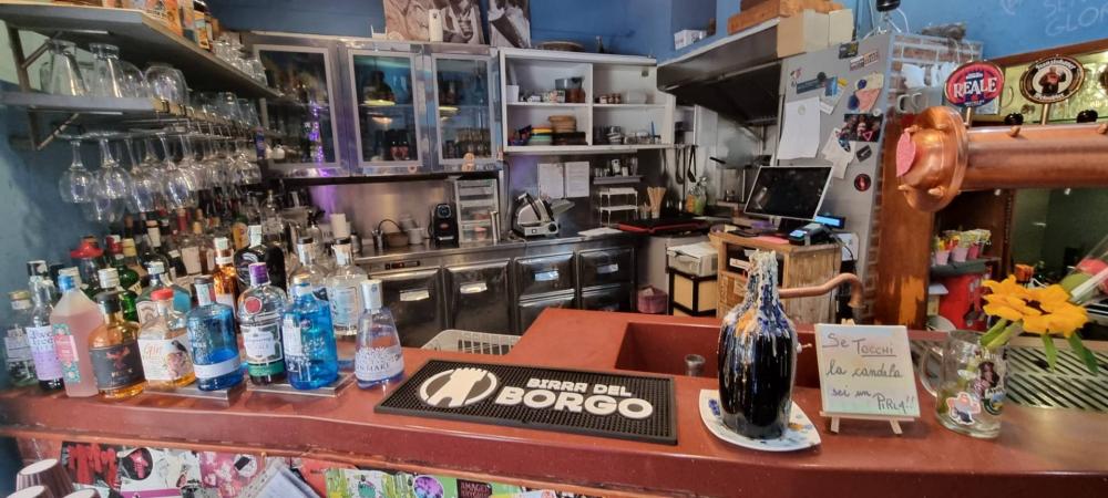 negozio in vendita a Legnano