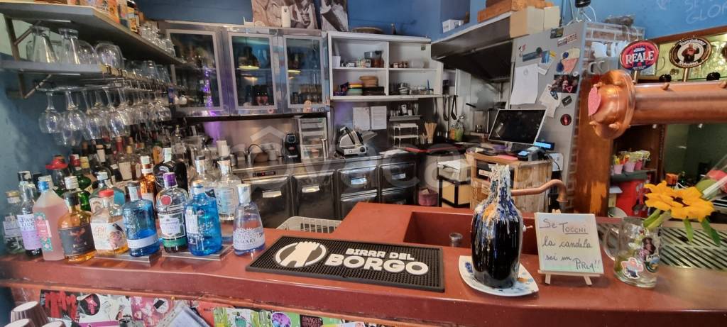 negozio in vendita a Legnano