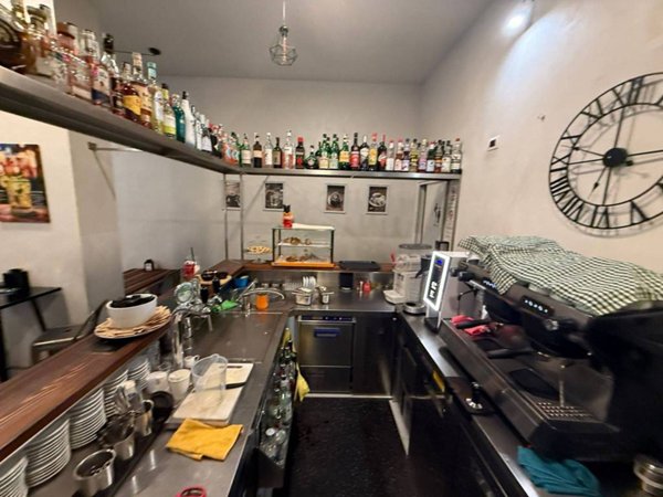 negozio in vendita a Legnano