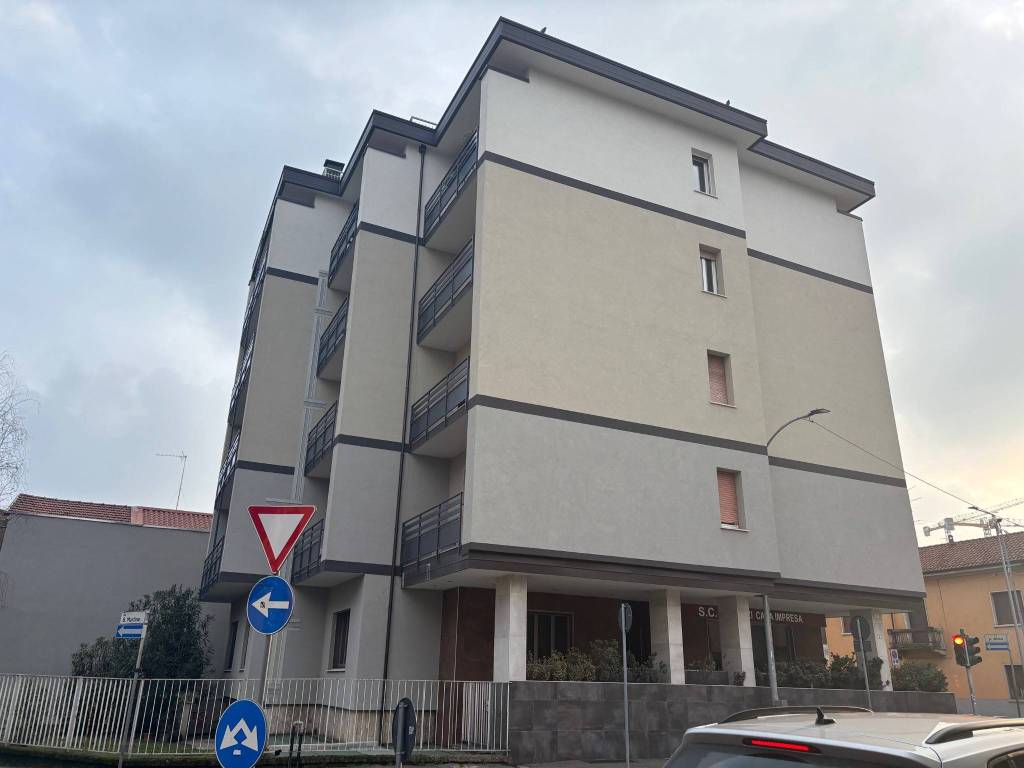 appartamento in vendita a Legnano
