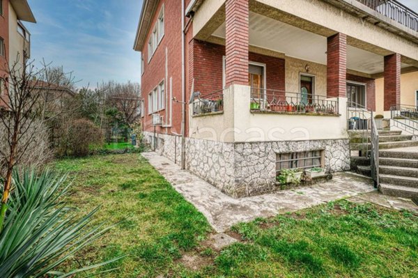 casa indipendente in vendita a Legnano