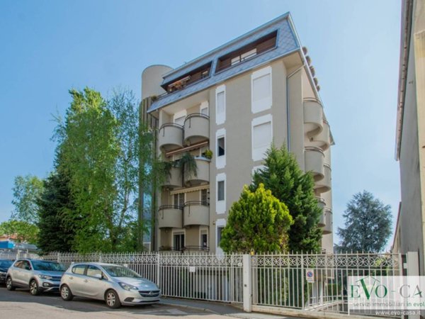appartamento in vendita a Legnano