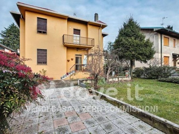 casa indipendente in vendita a Legnano