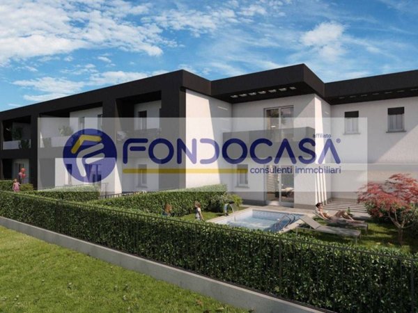 casa indipendente in vendita a Legnano