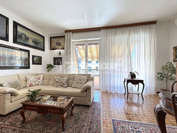 casa indipendente in vendita a Legnano