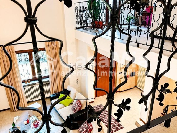 casa indipendente in vendita a Legnano