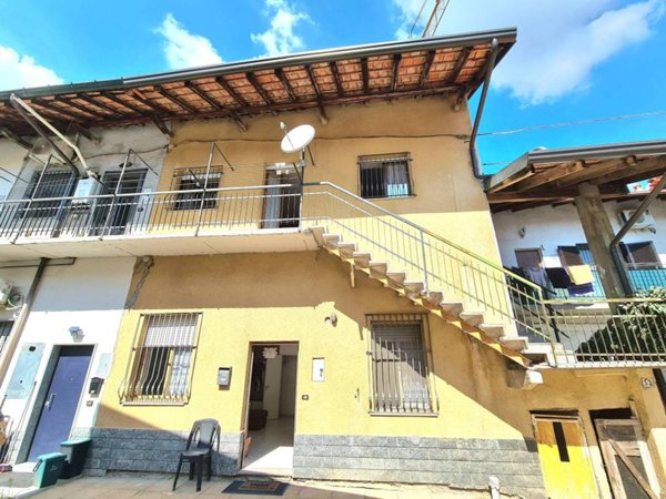 casa indipendente in vendita a Legnano