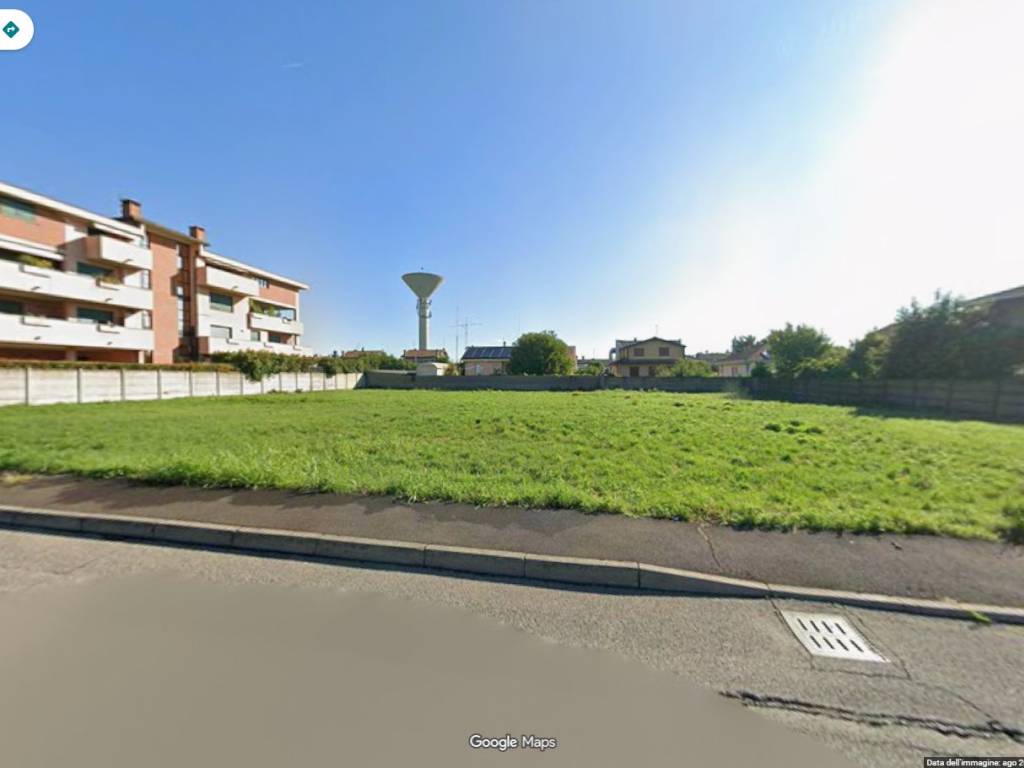 terreno edificabile in vendita a Legnano